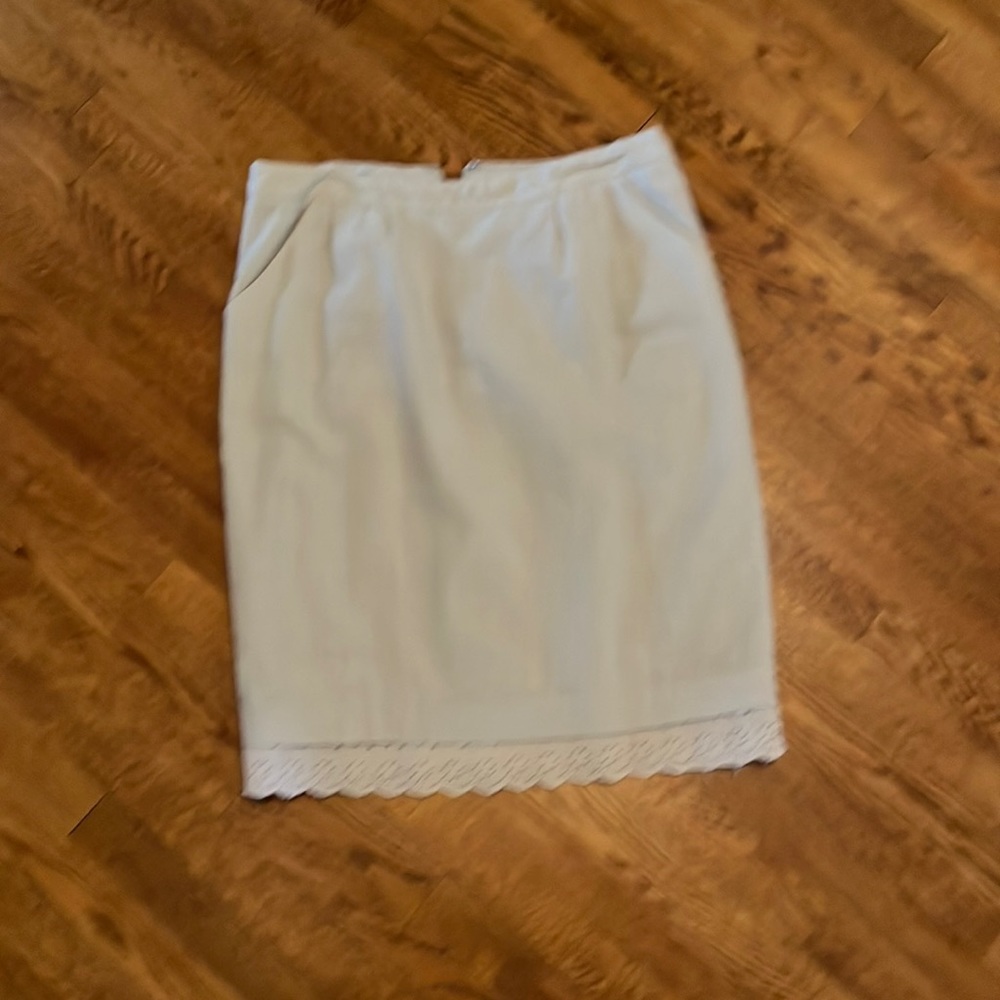Grey pencil skirt